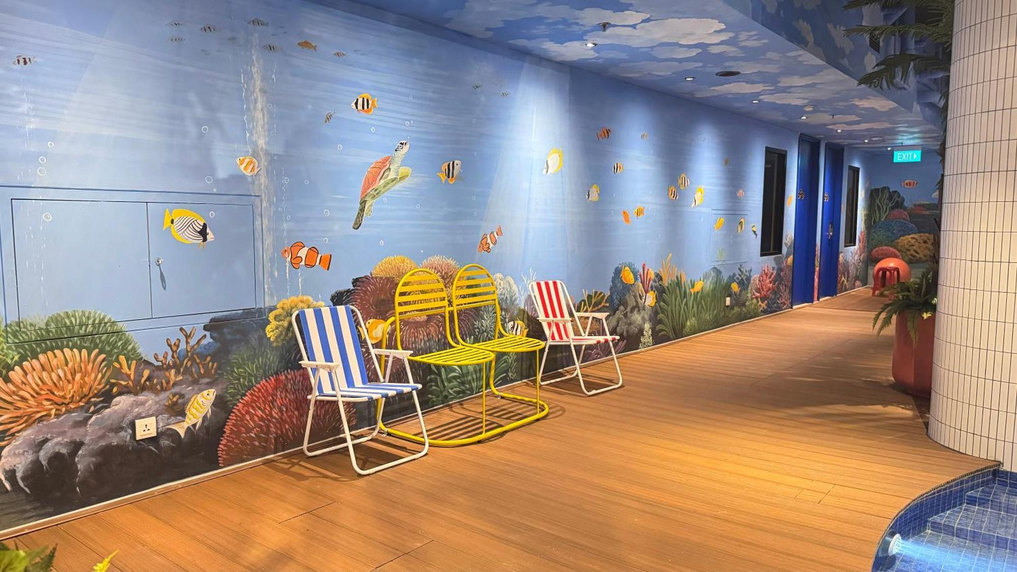 Yellow Bee Resort Cililitan Jakarta Buitenkant foto