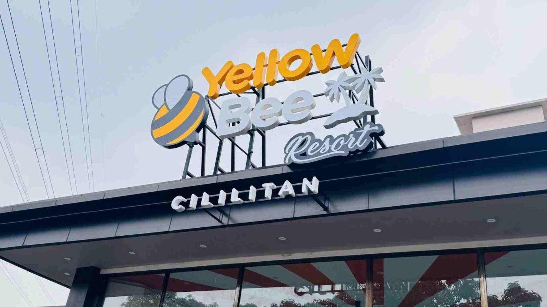 Yellow Bee Resort Cililitan Jakarta Buitenkant foto